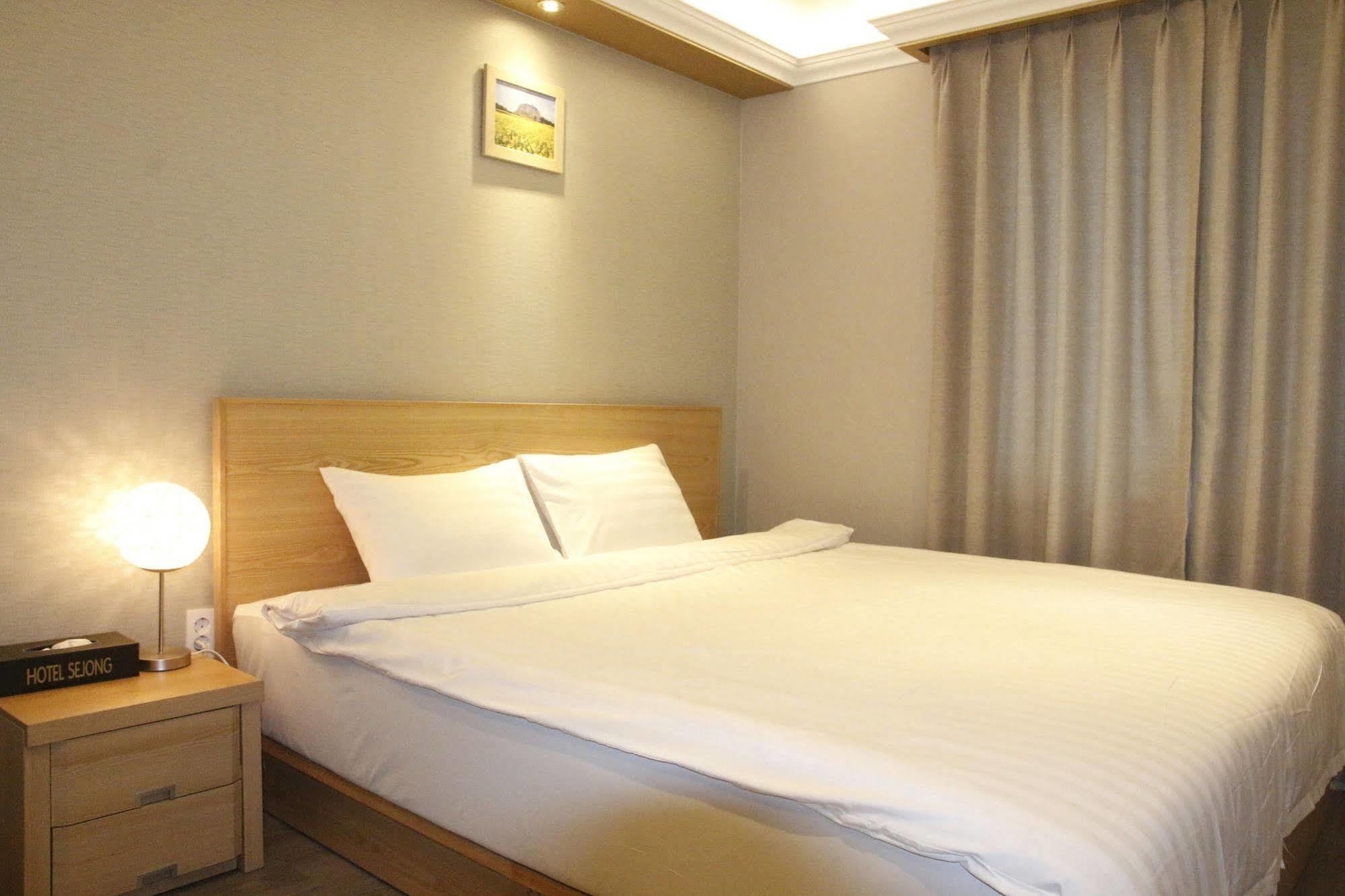 Sejong Hotel Jeju Luaran gambar